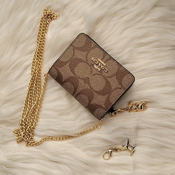 Coach Boxed Mini Wallet On A Chain In Blocked Signature Canvas - Picture 4 of 10